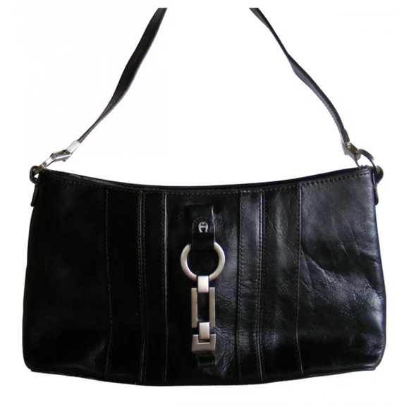 Etienne Aigner Handbags - Vintage Etienne Aigner Chic Black Leather Shoulder Bag like new